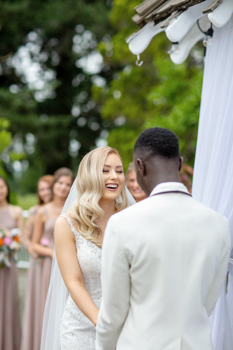 vancouver wedding photographer, maru photography, summer wedding, pacific northwest wedding, pacific nortwest elopement, bc wedding, wedding dress, white wedding, wedding gown, vancouver bride